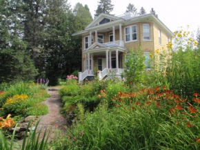 Auberge Taylor Manor